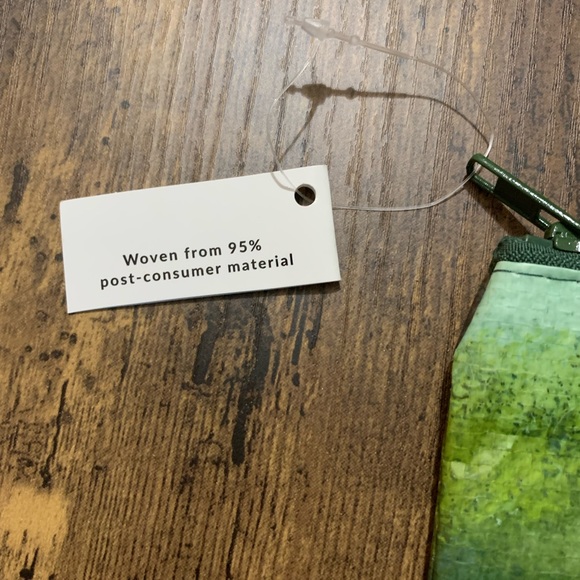 Large Pouch - Picture 4 of 4